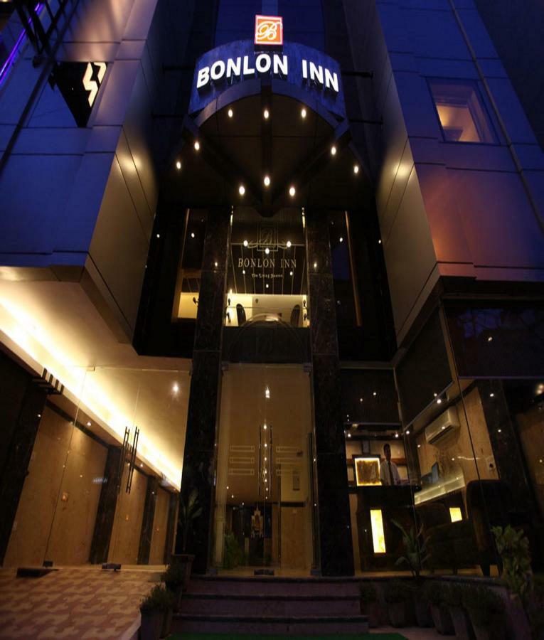 Hotel Bonlon Inn New Delhi Bagian luar foto